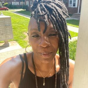 Meet your Posher, Javonne